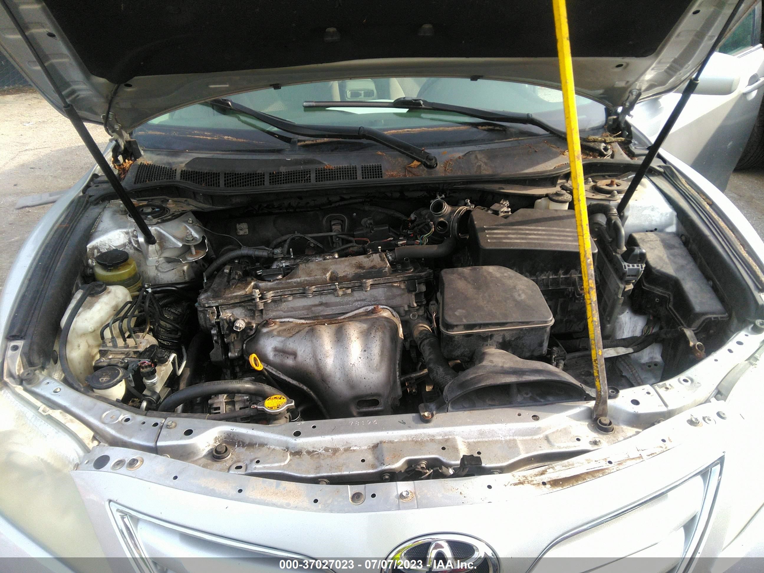 Photo 9 VIN: 4T1BF3EK9AU090841 - TOYOTA CAMRY 