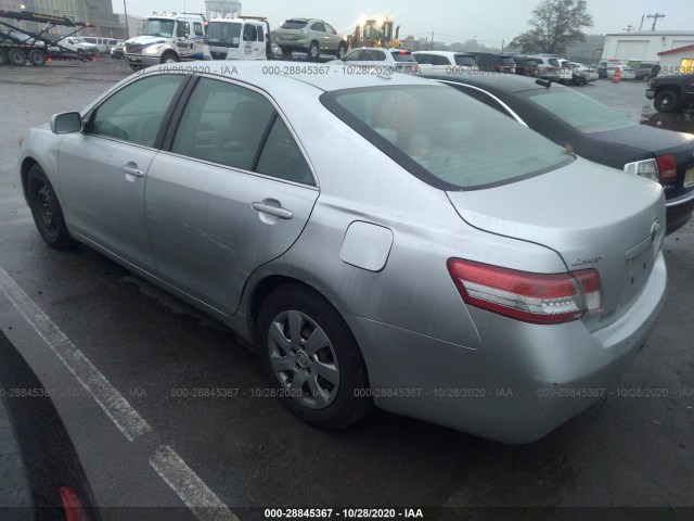 Photo 2 VIN: 4T1BF3EK9AU103782 - TOYOTA CAMRY 