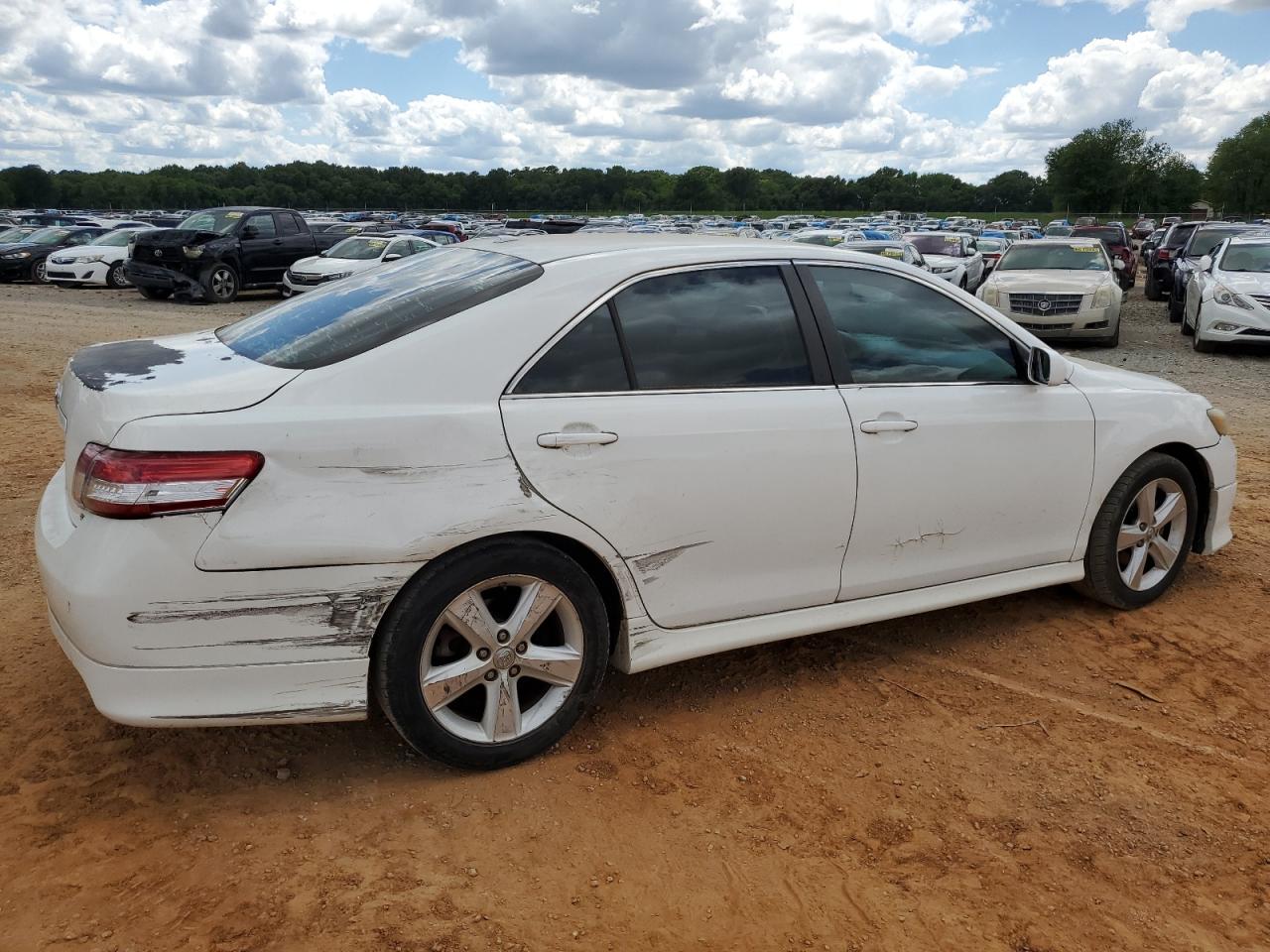 Photo 2 VIN: 4T1BF3EK9AU514910 - TOYOTA CAMRY 