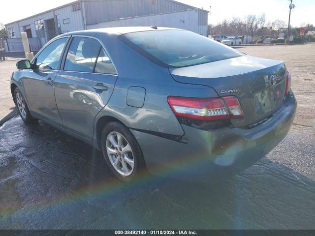 Photo 2 VIN: 4T1BF3EK9AU549138 - TOYOTA CAMRY 