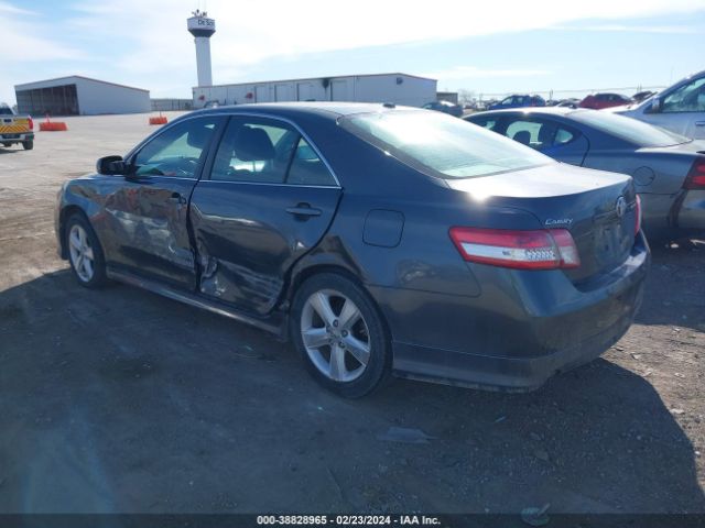 Photo 2 VIN: 4T1BF3EK9AU551729 - TOYOTA CAMRY 