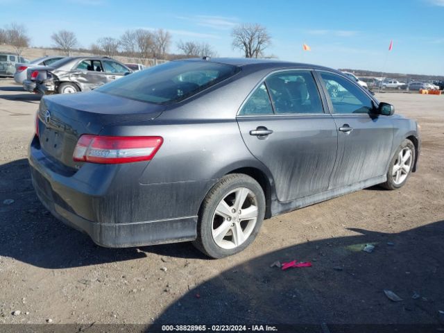 Photo 3 VIN: 4T1BF3EK9AU551729 - TOYOTA CAMRY 