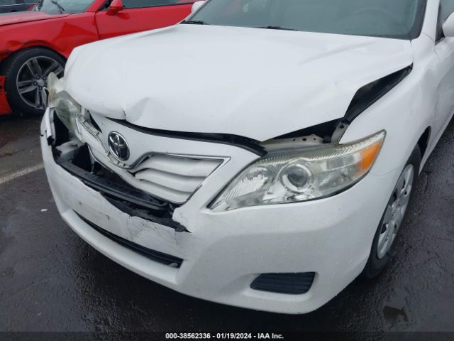 Photo 5 VIN: 4T1BF3EK9AU556834 - TOYOTA CAMRY 