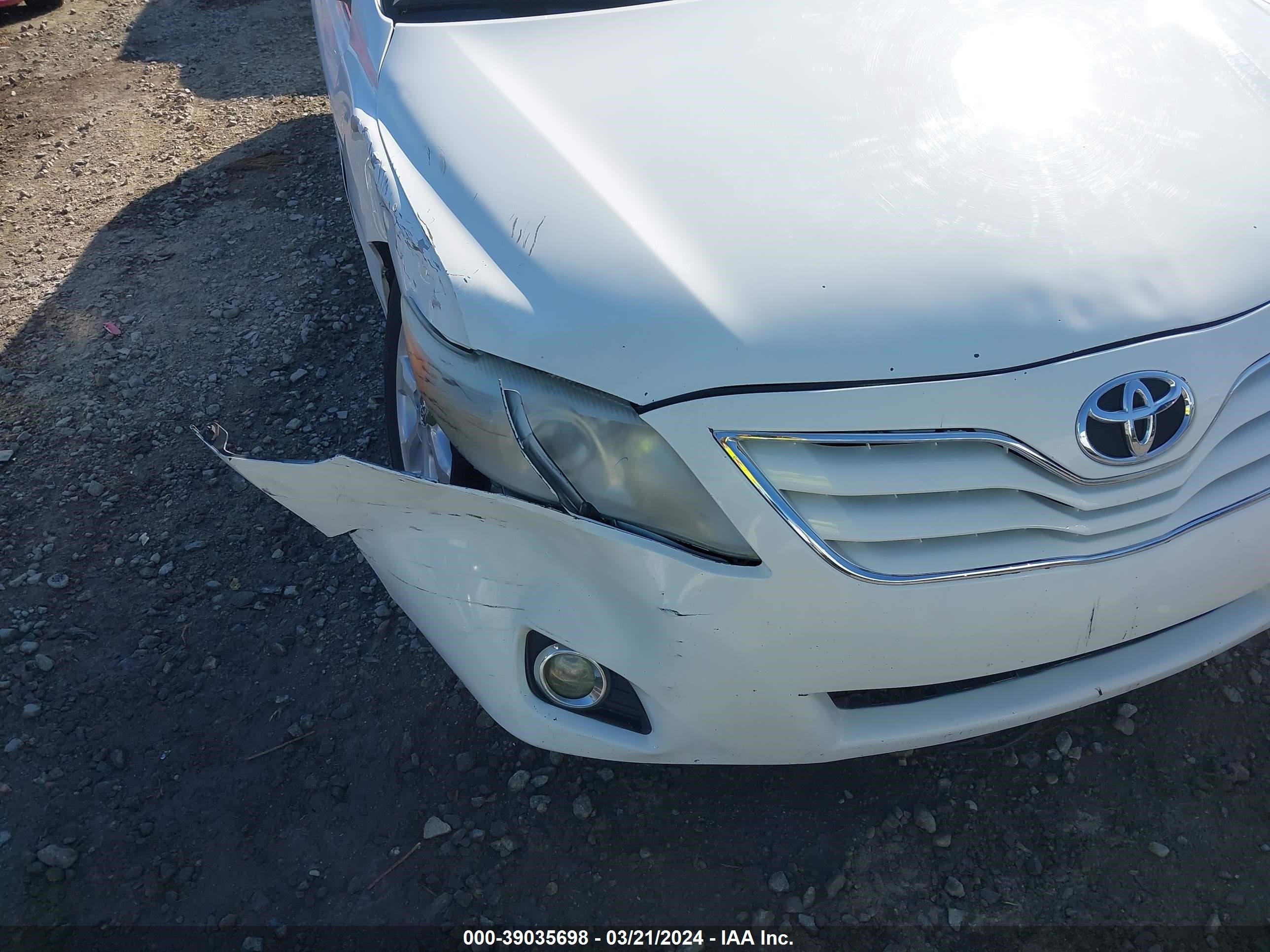 Photo 16 VIN: 4T1BF3EK9AU568126 - TOYOTA CAMRY 