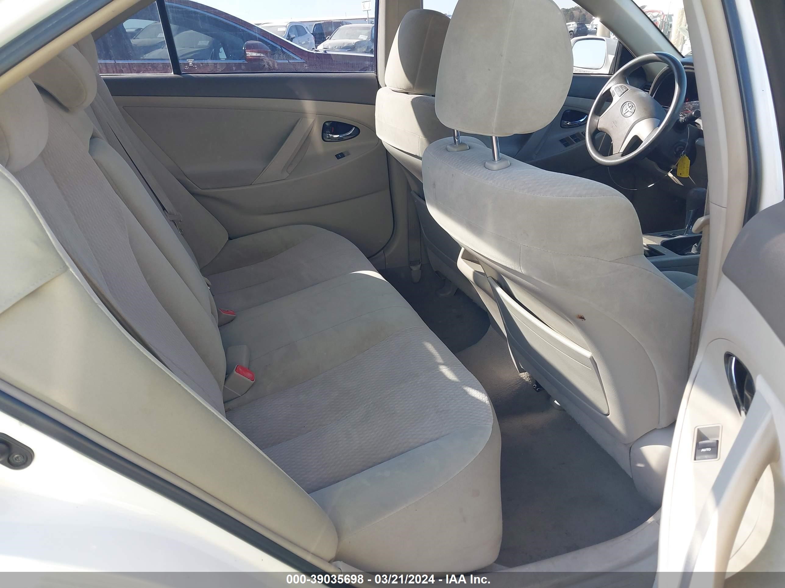 Photo 7 VIN: 4T1BF3EK9AU568126 - TOYOTA CAMRY 