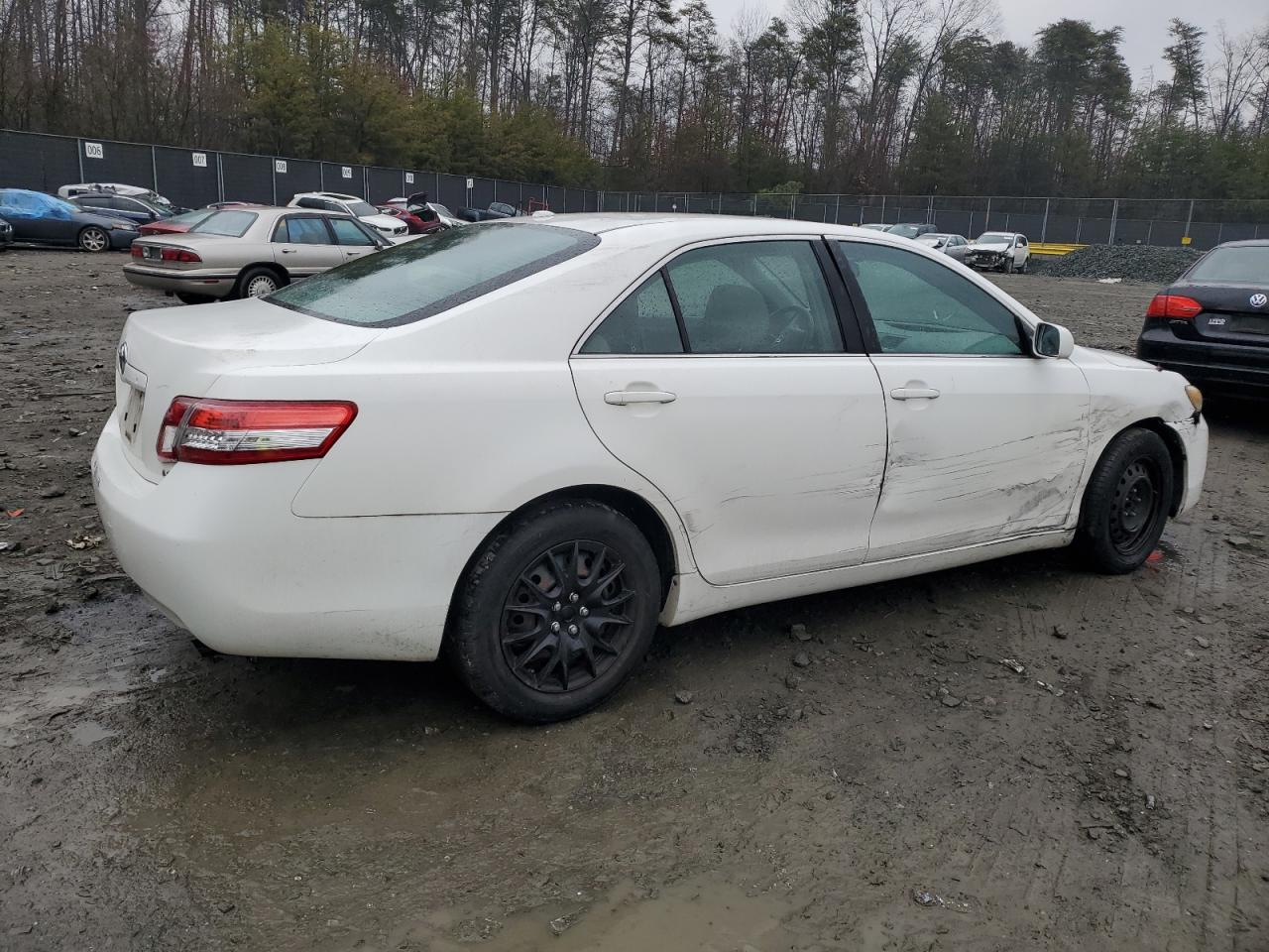 Photo 2 VIN: 4T1BF3EK9AU568689 - TOYOTA CAMRY 