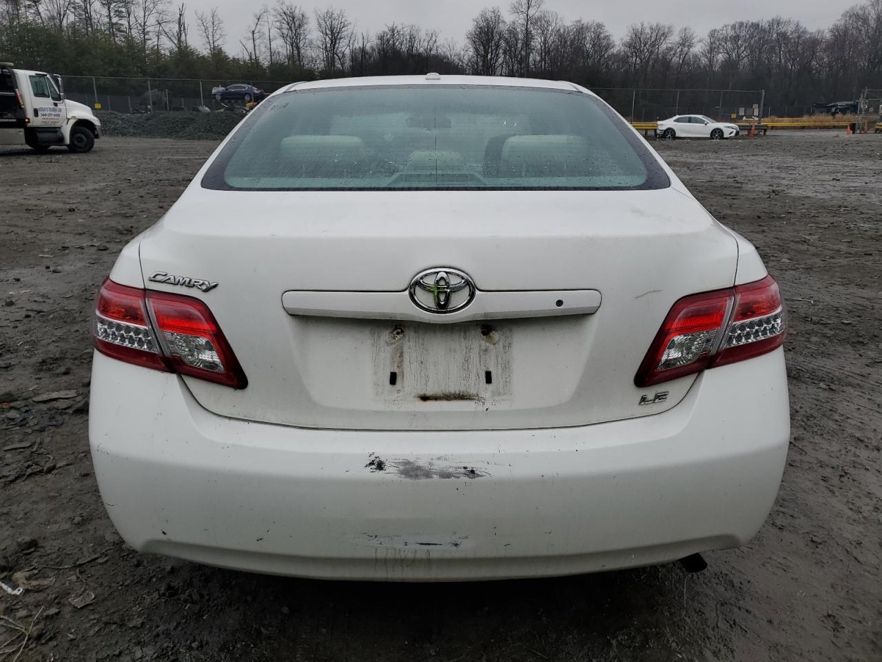 Photo 5 VIN: 4T1BF3EK9AU568689 - TOYOTA CAMRY 