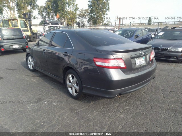 Photo 2 VIN: 4T1BF3EK9BU130790 - TOYOTA CAMRY 