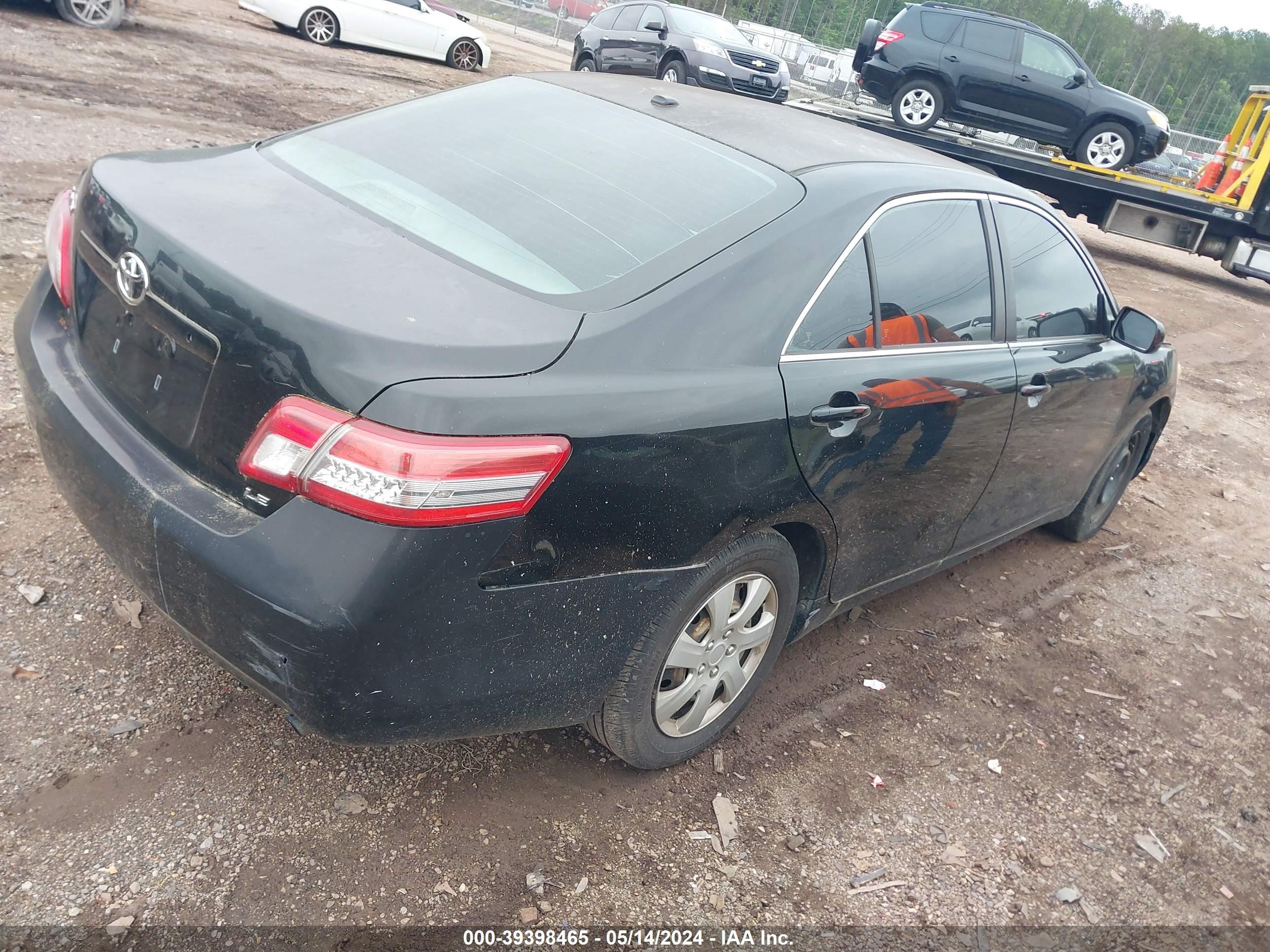 Photo 3 VIN: 4T1BF3EK9BU136623 - TOYOTA CAMRY 