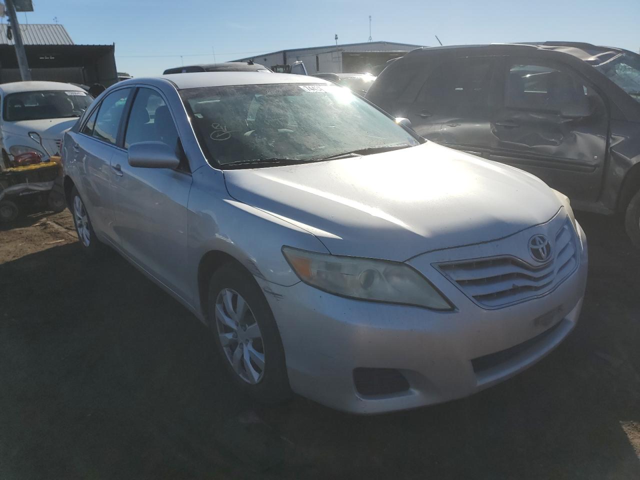 Photo 3 VIN: 4T1BF3EK9BU136881 - TOYOTA CAMRY 