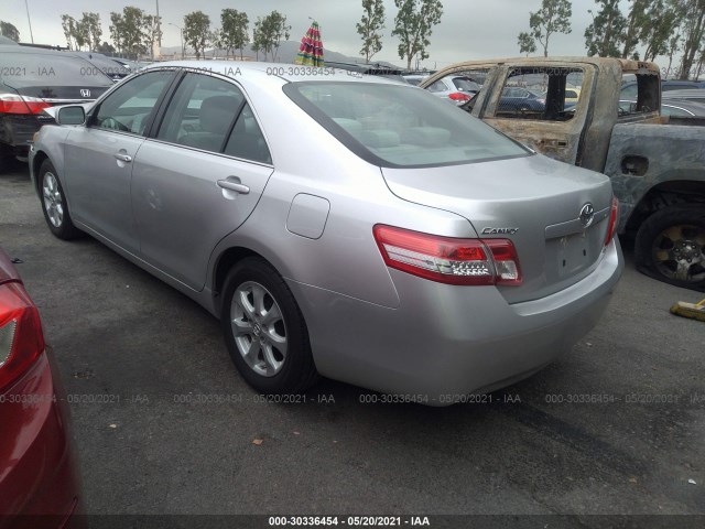 Photo 2 VIN: 4T1BF3EK9BU144057 - TOYOTA CAMRY 