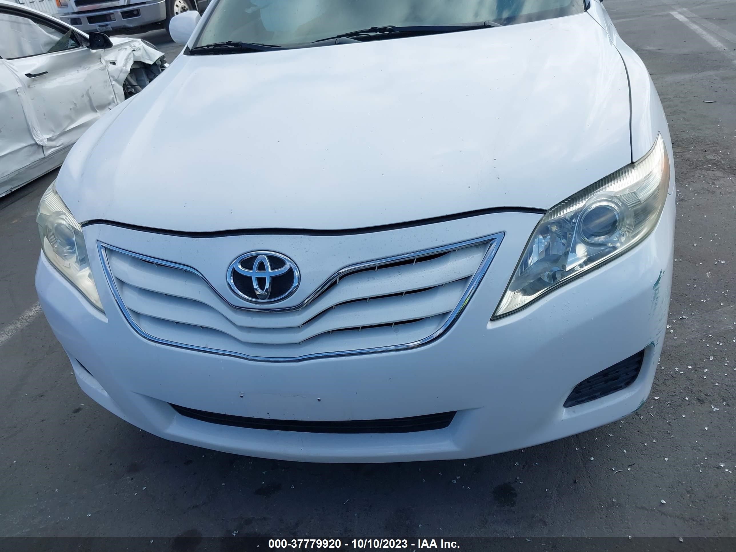 Photo 11 VIN: 4T1BF3EK9BU604009 - TOYOTA CAMRY 