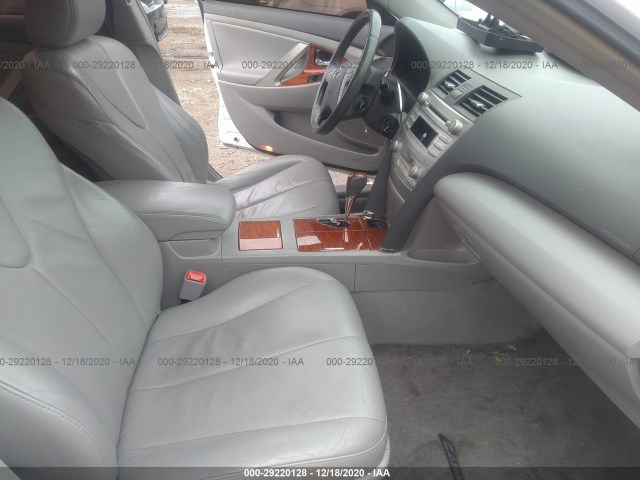 Photo 4 VIN: 4T1BF3EK9BU629962 - TOYOTA CAMRY 