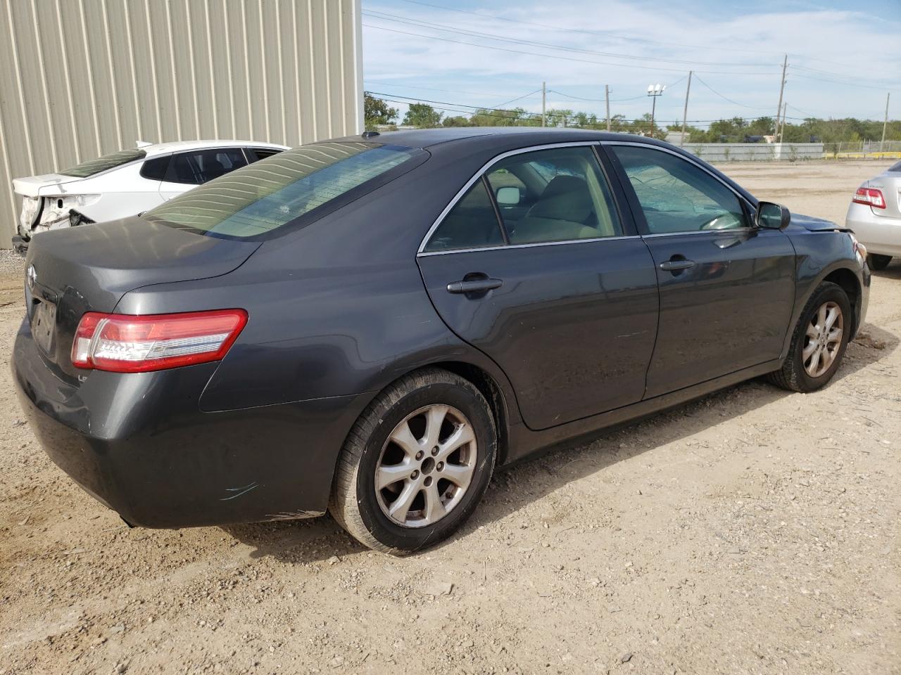 Photo 2 VIN: 4T1BF3EK9BU675288 - TOYOTA CAMRY 