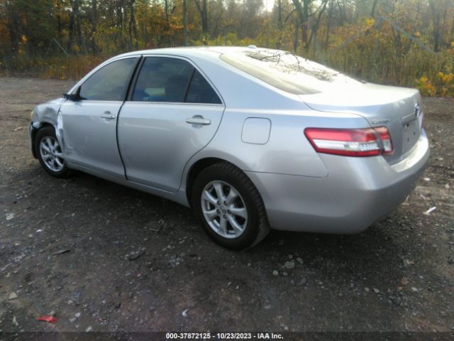 Photo 2 VIN: 4T1BF3EK9BU705731 - TOYOTA CAMRY 