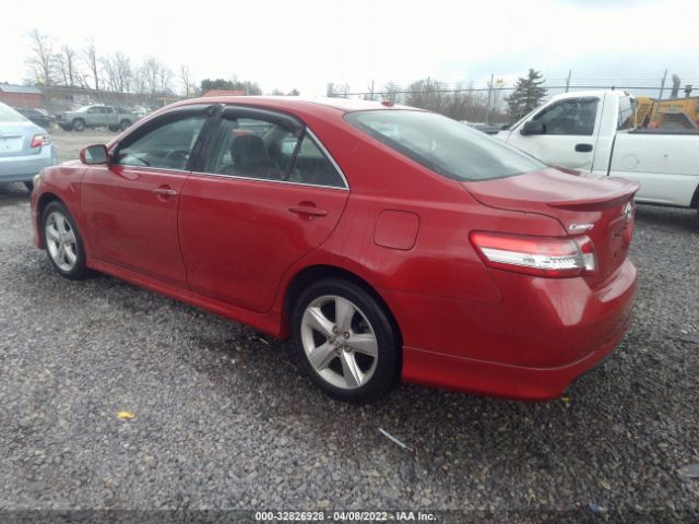 Photo 2 VIN: 4T1BF3EK9BU741953 - TOYOTA CAMRY 