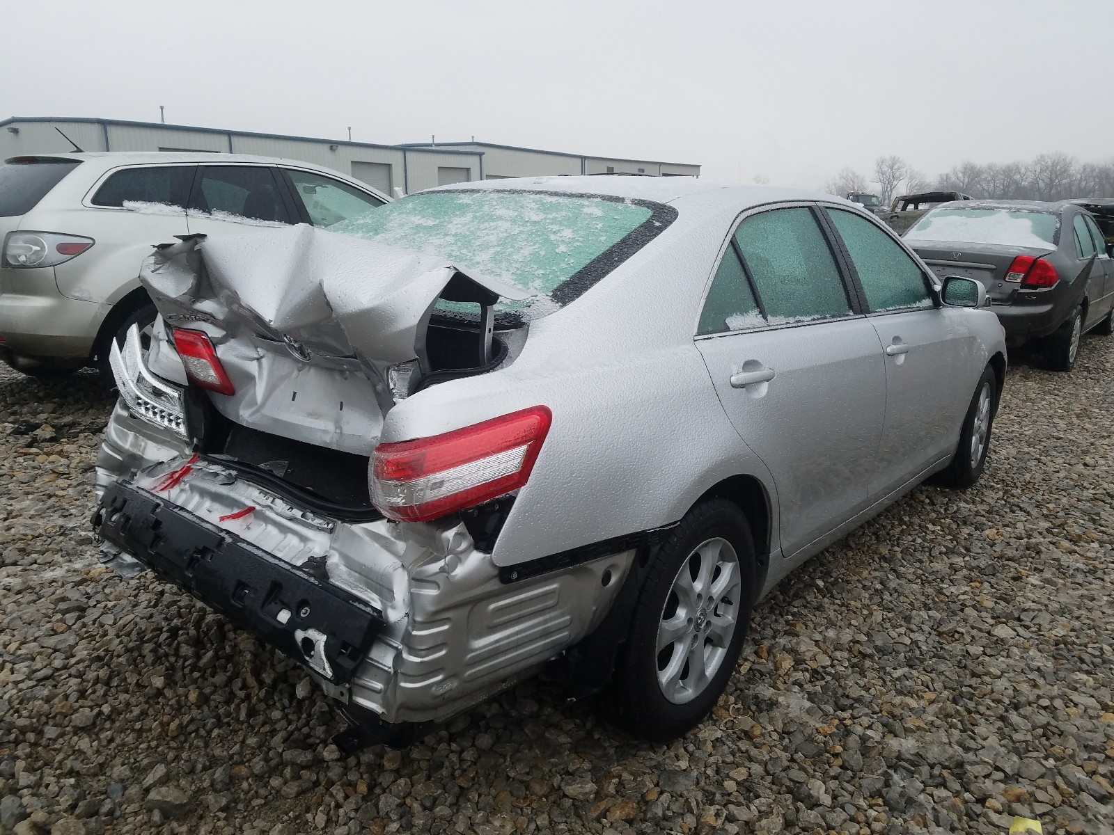 Photo 3 VIN: 4T1BF3EK9BU764181 - TOYOTA CAMRY BASE 