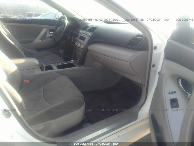 Photo 4 VIN: 4T1BF3EK9BU764827 - TOYOTA CAMRY 