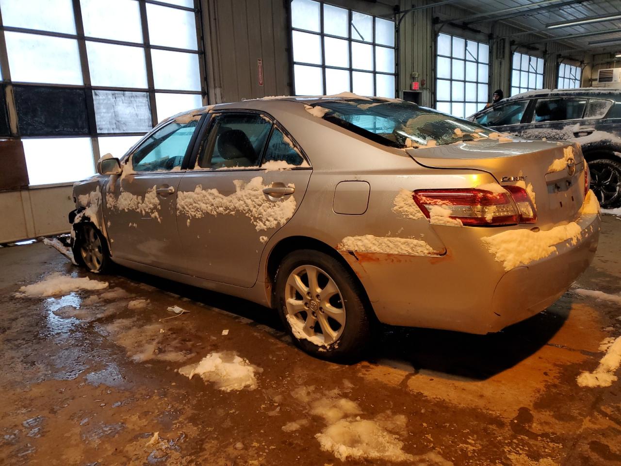 Photo 1 VIN: 4T1BF3EK9BU769039 - TOYOTA CAMRY 