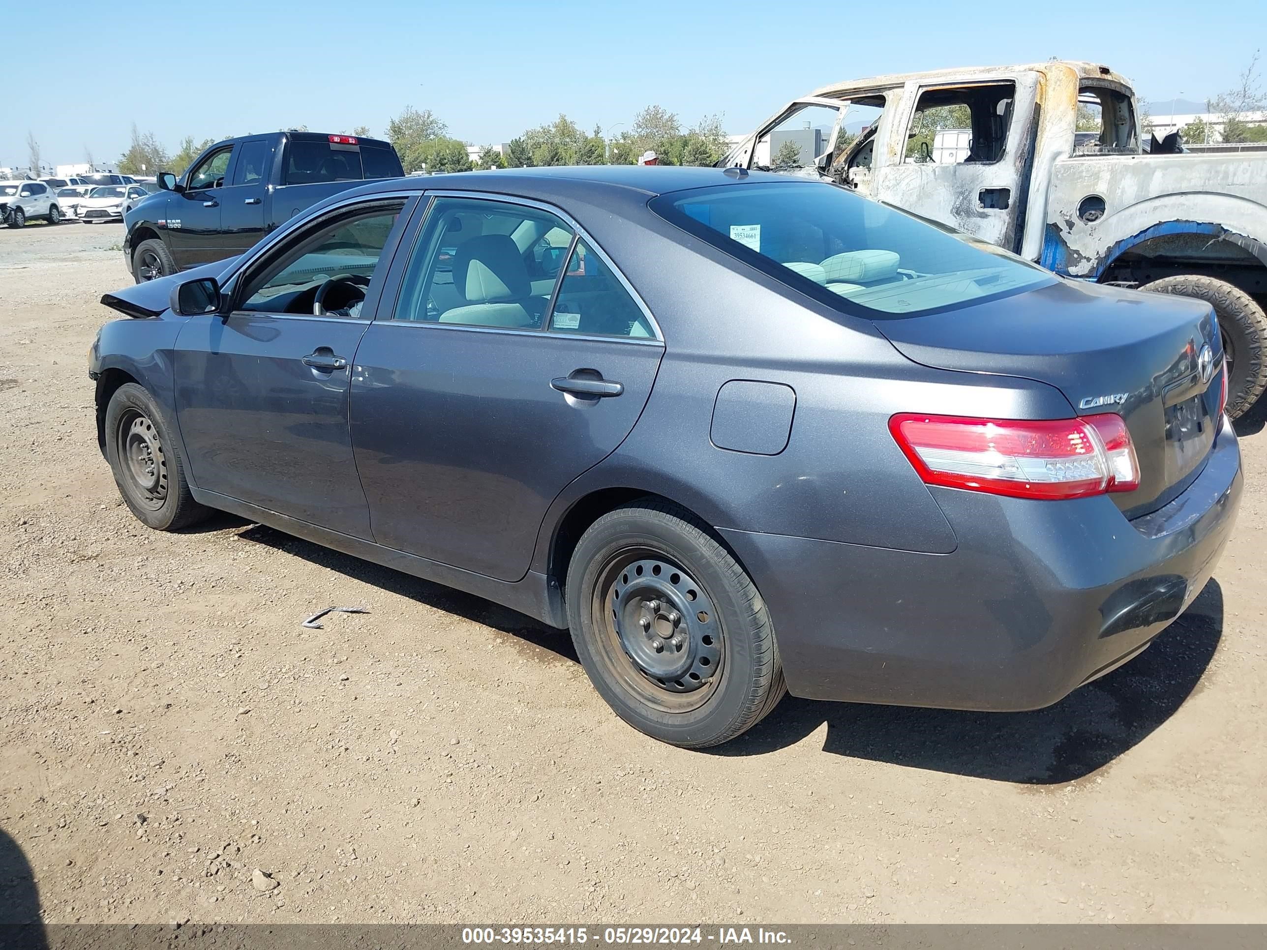 Photo 2 VIN: 4T1BF3EKXAU039266 - TOYOTA CAMRY 