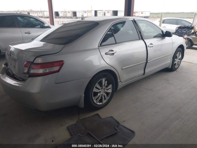 Photo 3 VIN: 4T1BF3EKXAU088001 - TOYOTA CAMRY 