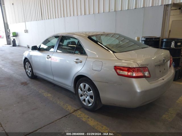 Photo 2 VIN: 4T1BF3EKXAU107632 - TOYOTA CAMRY 