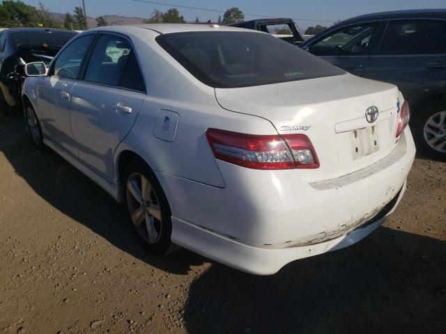 Photo 2 VIN: 4T1BF3EKXAU515886 - TOYOTA CAMRY LE A 