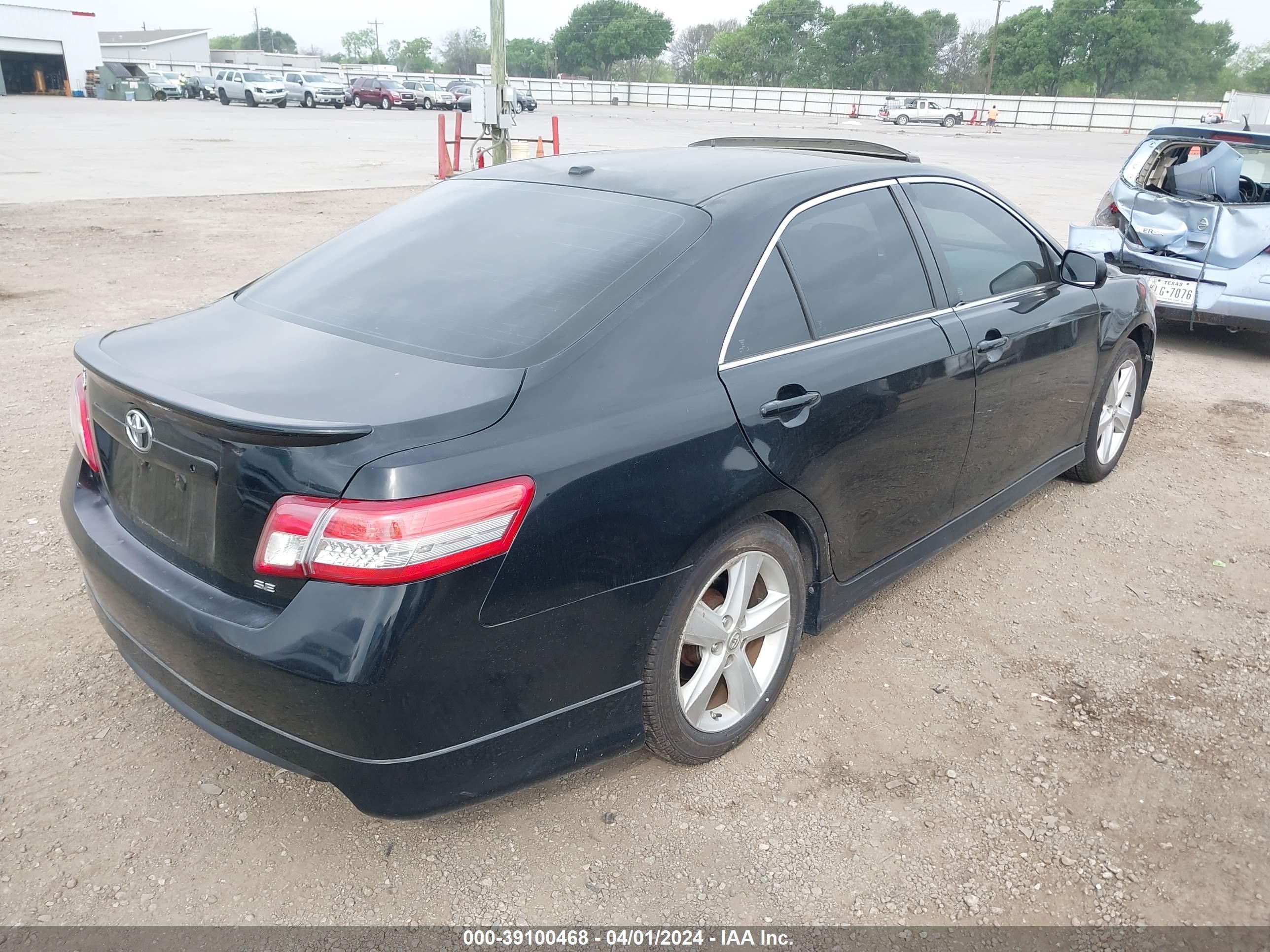 Photo 3 VIN: 4T1BF3EKXAU524216 - TOYOTA CAMRY 