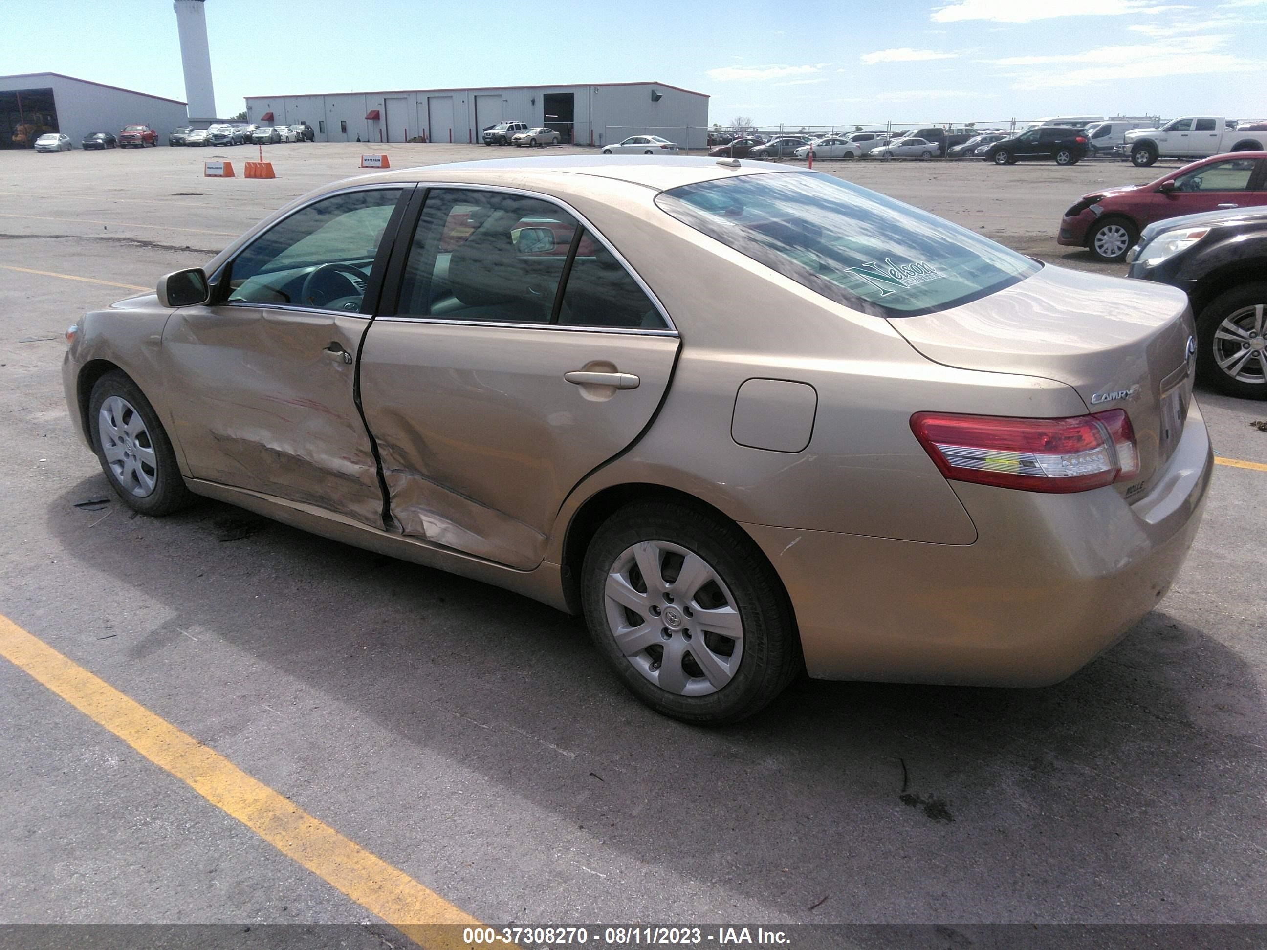 Photo 2 VIN: 4T1BF3EKXAU567423 - TOYOTA CAMRY 