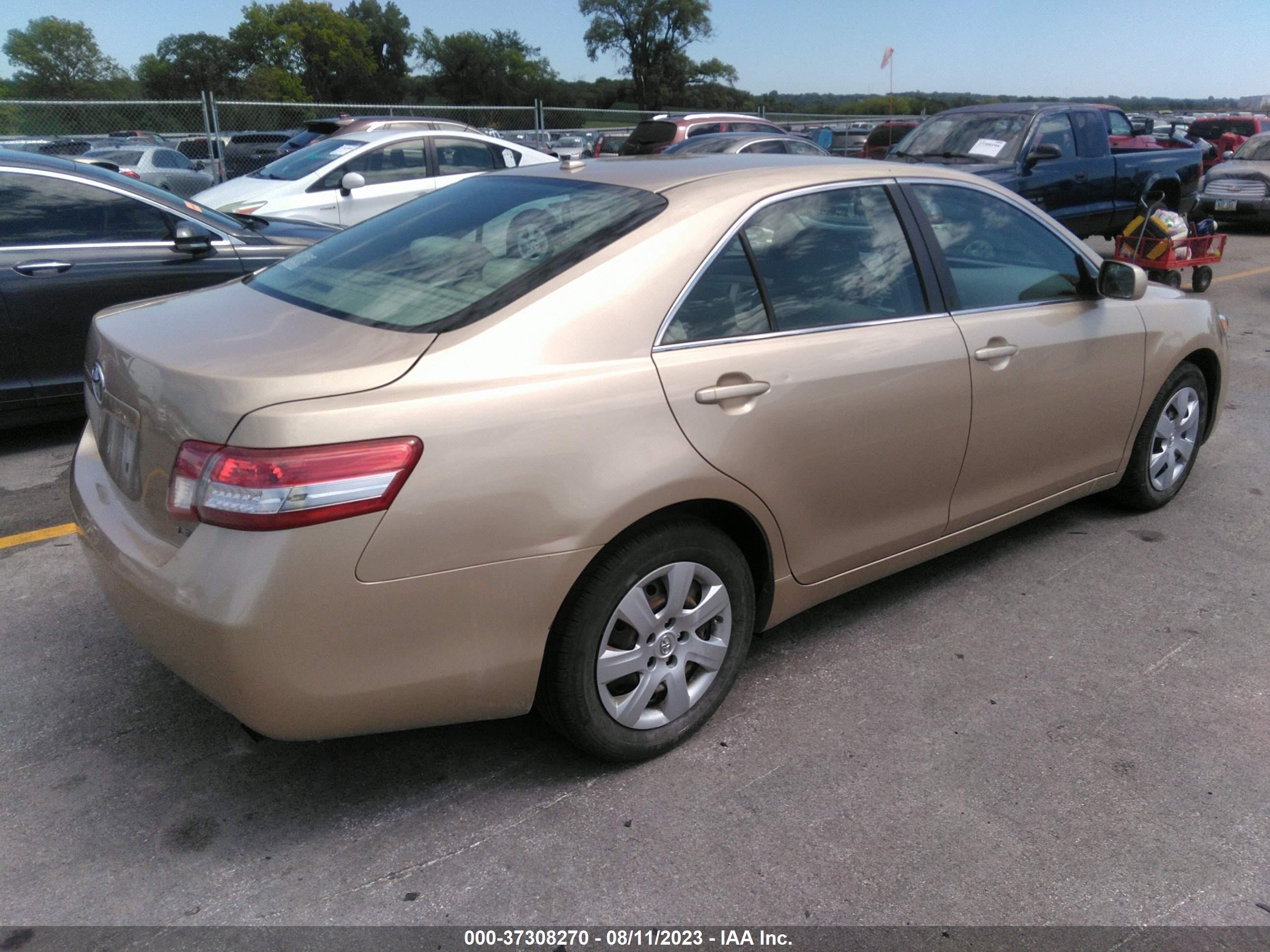 Photo 3 VIN: 4T1BF3EKXAU567423 - TOYOTA CAMRY 