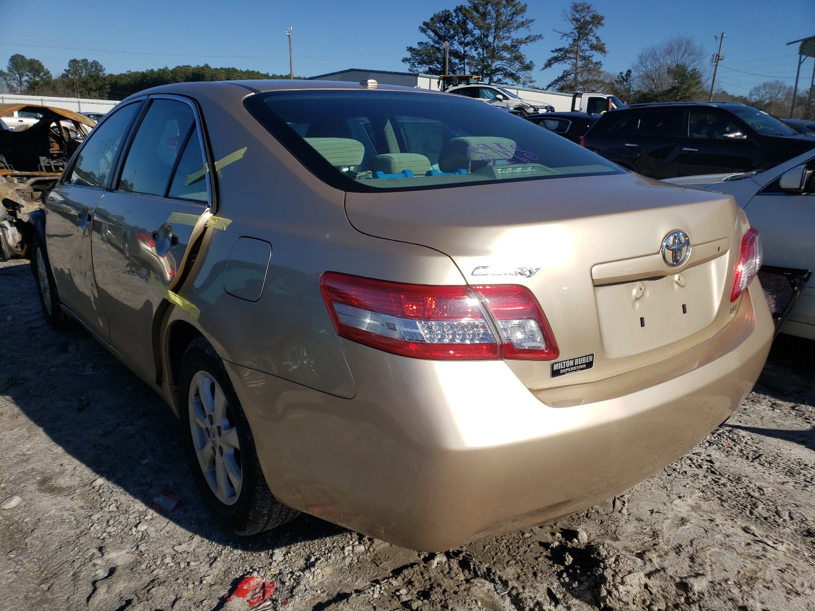 Photo 2 VIN: 4T1BF3EKXBU601037 - TOYOTA CAMRY BASE 