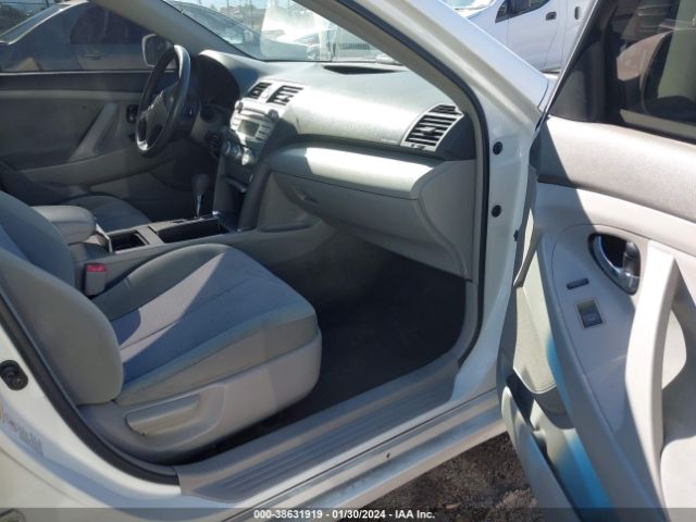 Photo 4 VIN: 4T1BF3EKXBU612510 - TOYOTA CAMRY 