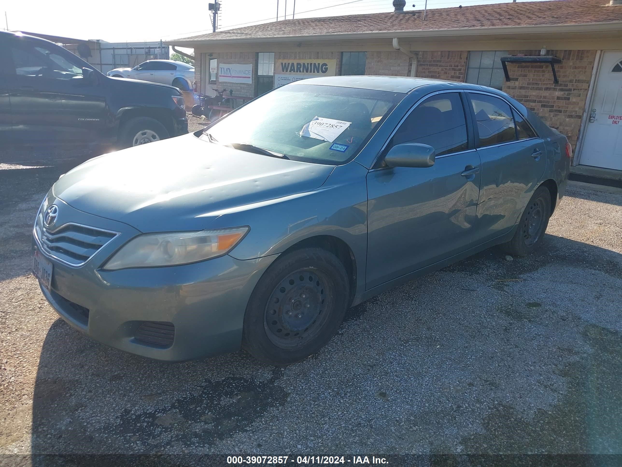 Photo 1 VIN: 4T1BF3EKXBU618632 - TOYOTA CAMRY 