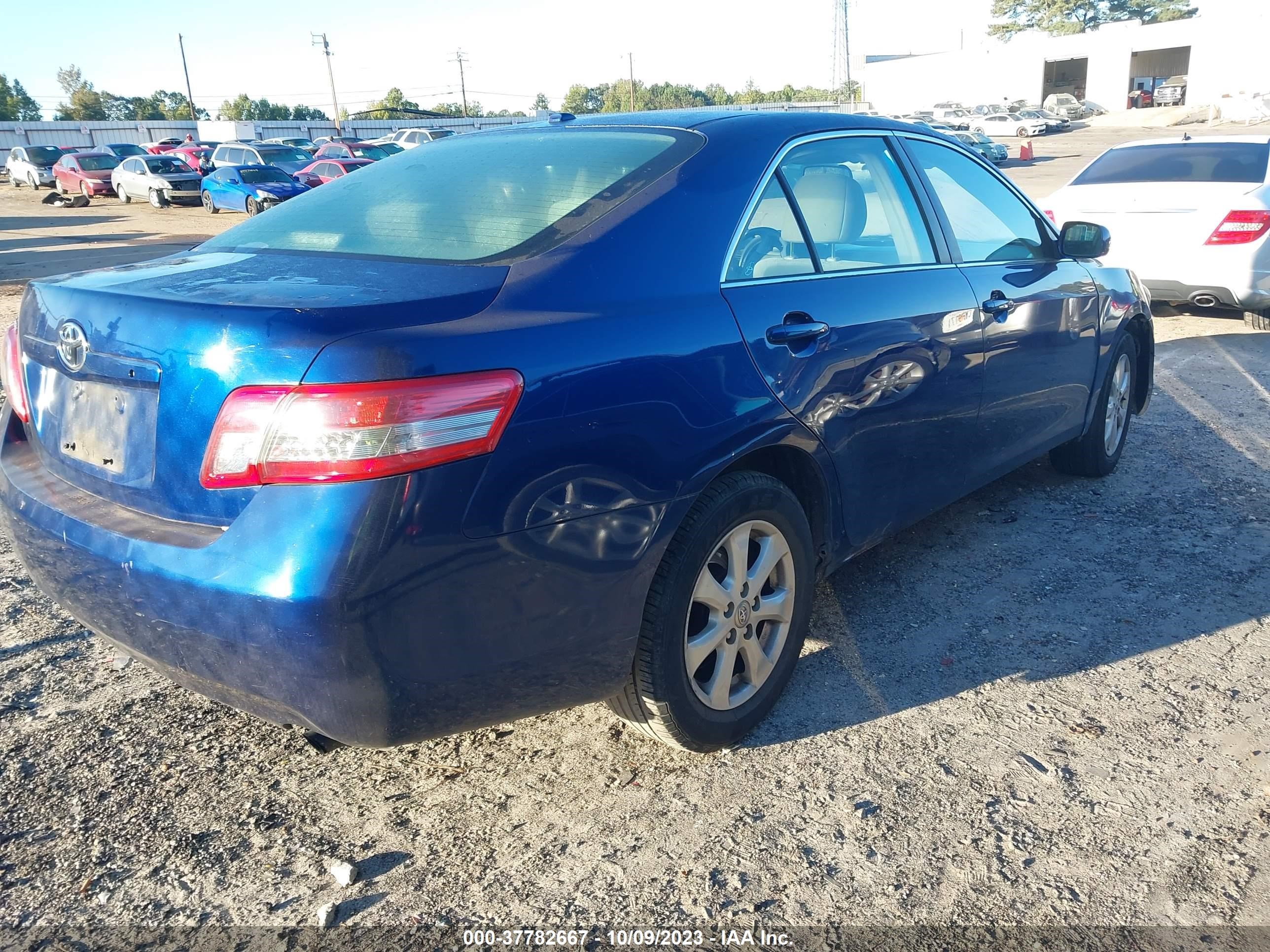 Photo 3 VIN: 4T1BF3EKXBU660444 - TOYOTA CAMRY 