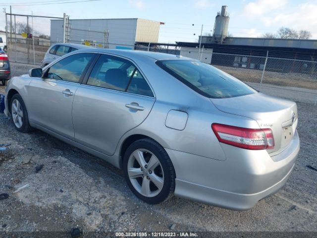 Photo 2 VIN: 4T1BF3EKXBU677521 - TOYOTA CAMRY 