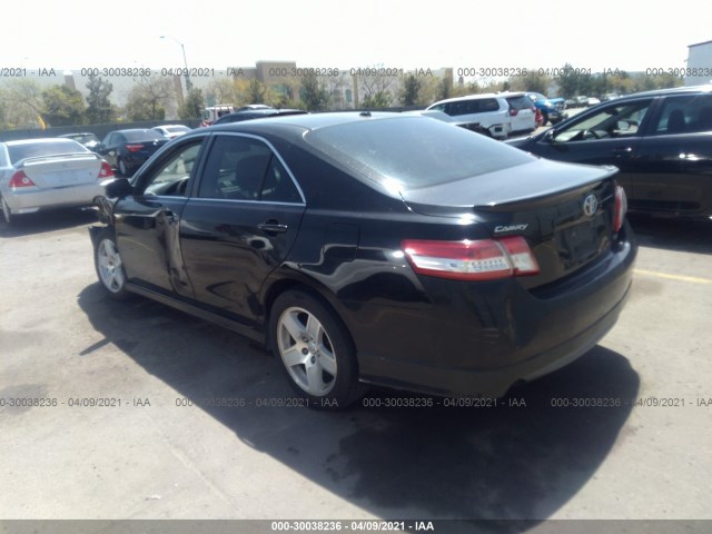 Photo 2 VIN: 4T1BF3EKXBU686641 - TOYOTA CAMRY 