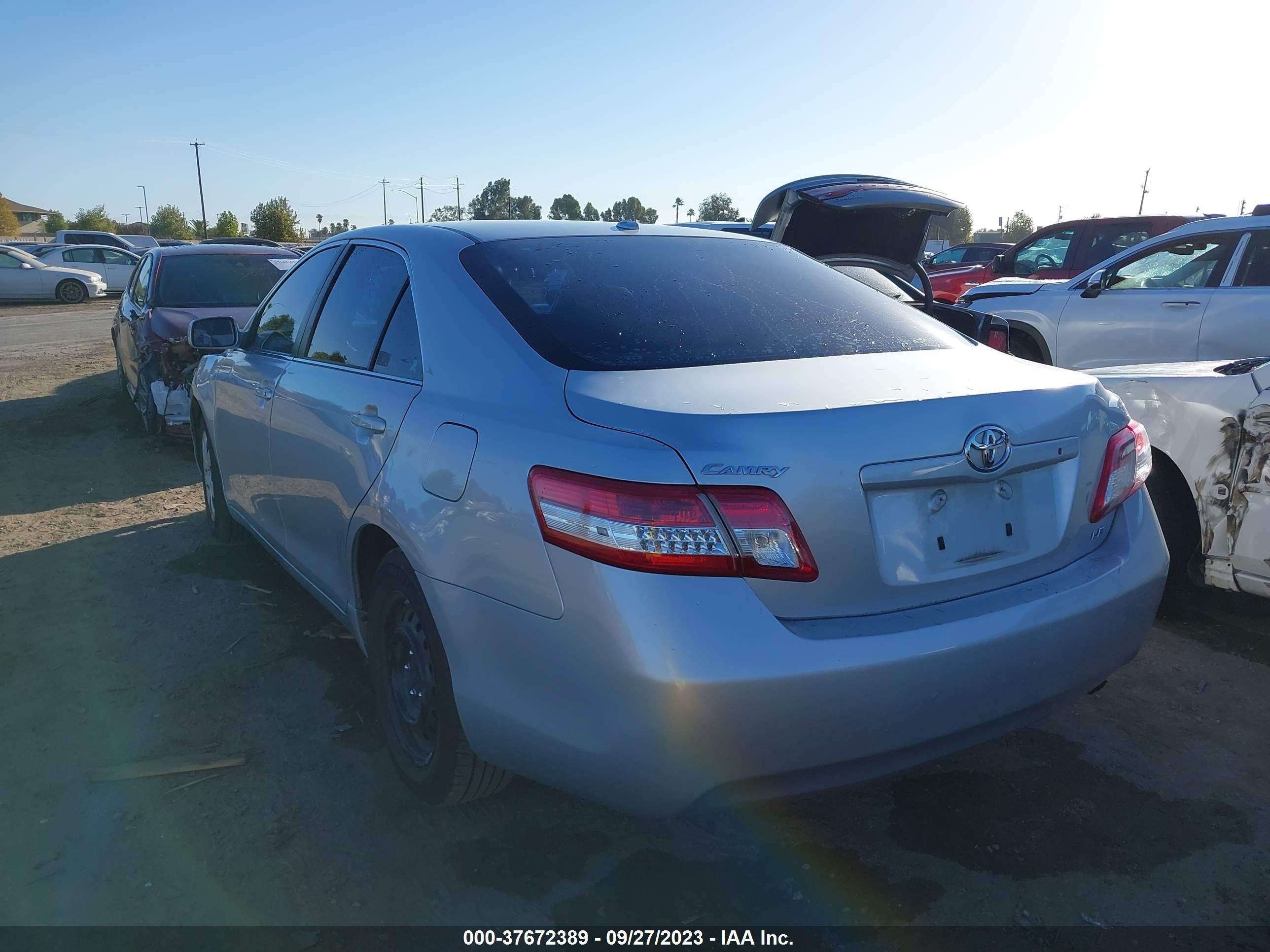 Photo 2 VIN: 4T1BF3EKXBU762715 - TOYOTA CAMRY 