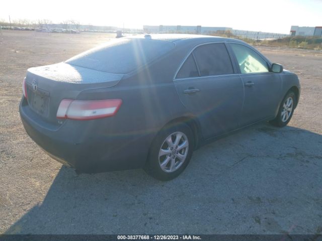 Photo 3 VIN: 4T1BF3EKXBU769647 - TOYOTA CAMRY 