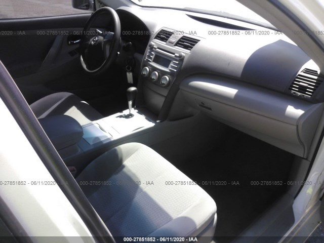 Photo 4 VIN: 4T1BF3EKXBU777537 - TOYOTA CAMRY 