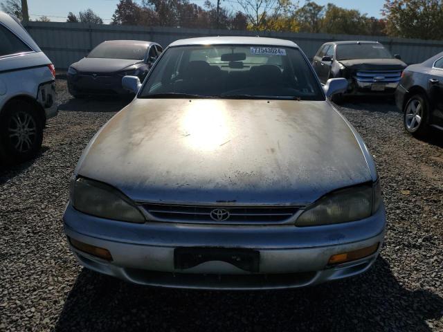 Photo 4 VIN: 4T1BG12K5TU684724 - TOYOTA CAMRY DX 