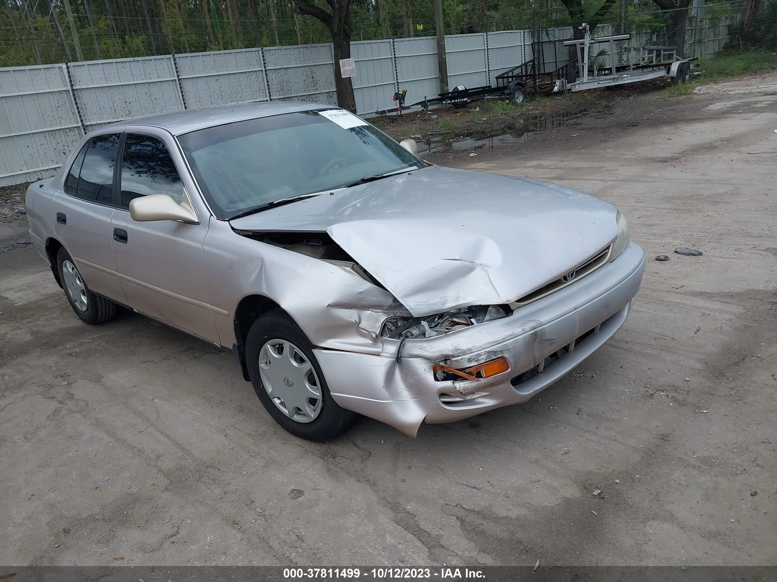 Photo 0 VIN: 4T1BG12K6TU752819 - TOYOTA CAMRY 