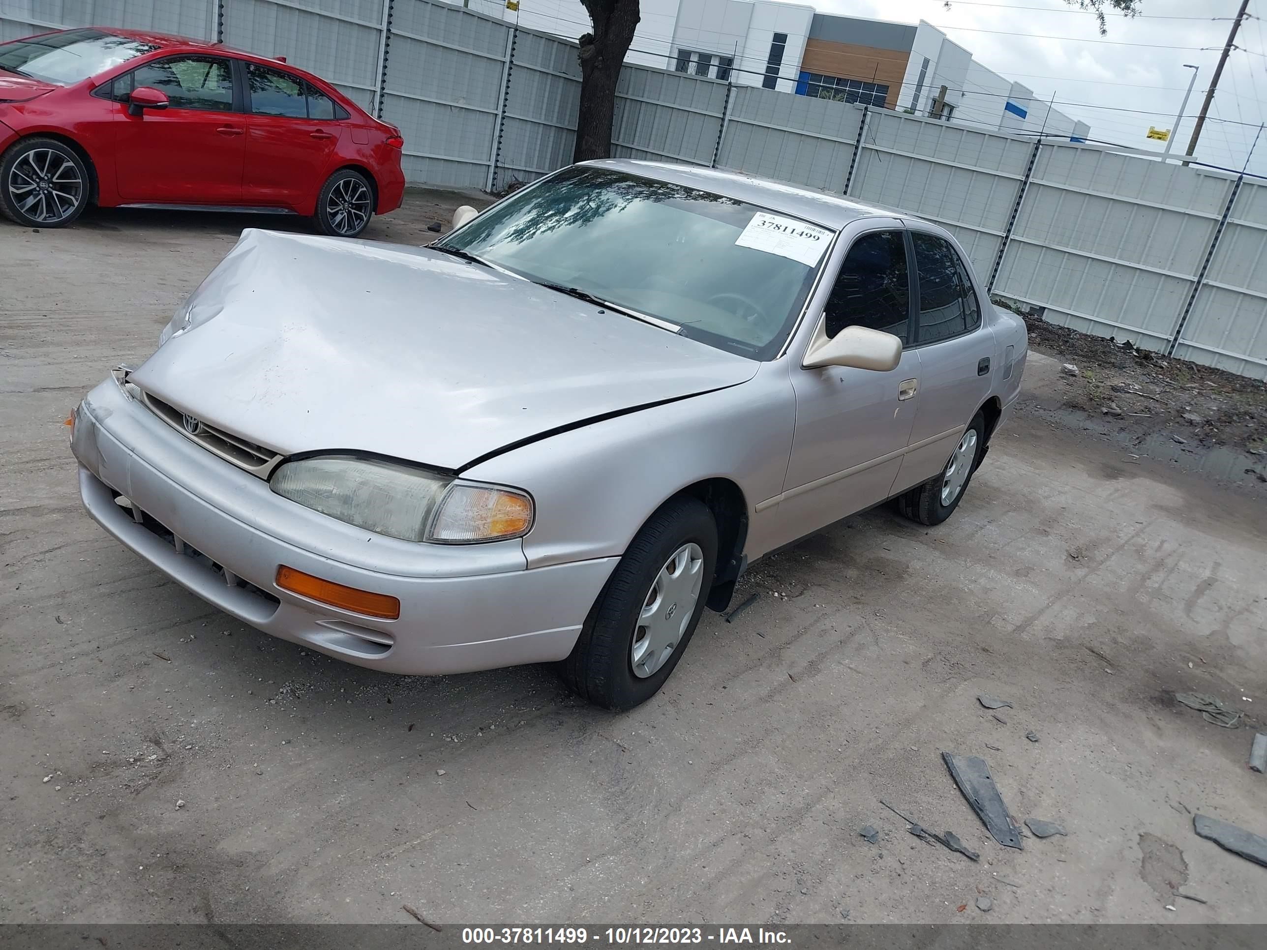 Photo 1 VIN: 4T1BG12K6TU752819 - TOYOTA CAMRY 