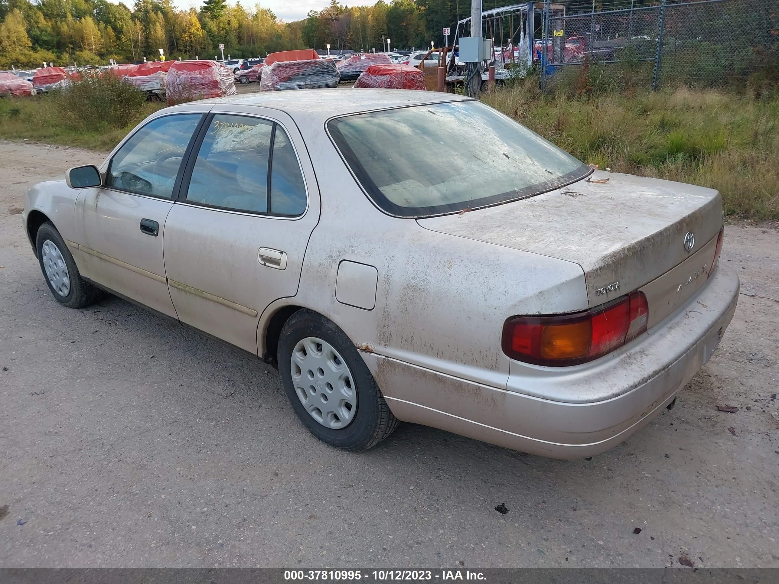 Photo 2 VIN: 4T1BG12K6TU822240 - TOYOTA CAMRY 