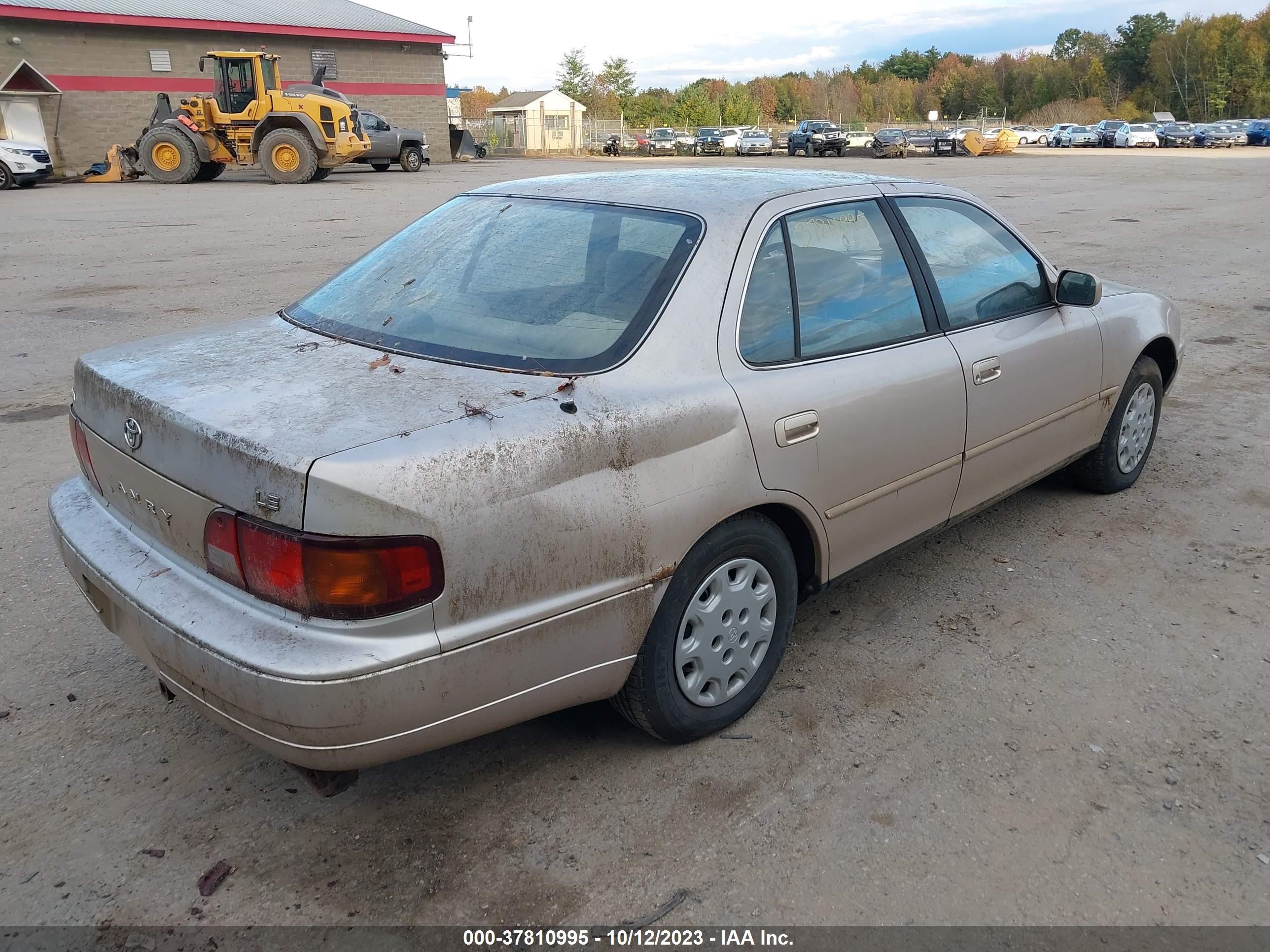 Photo 3 VIN: 4T1BG12K6TU822240 - TOYOTA CAMRY 