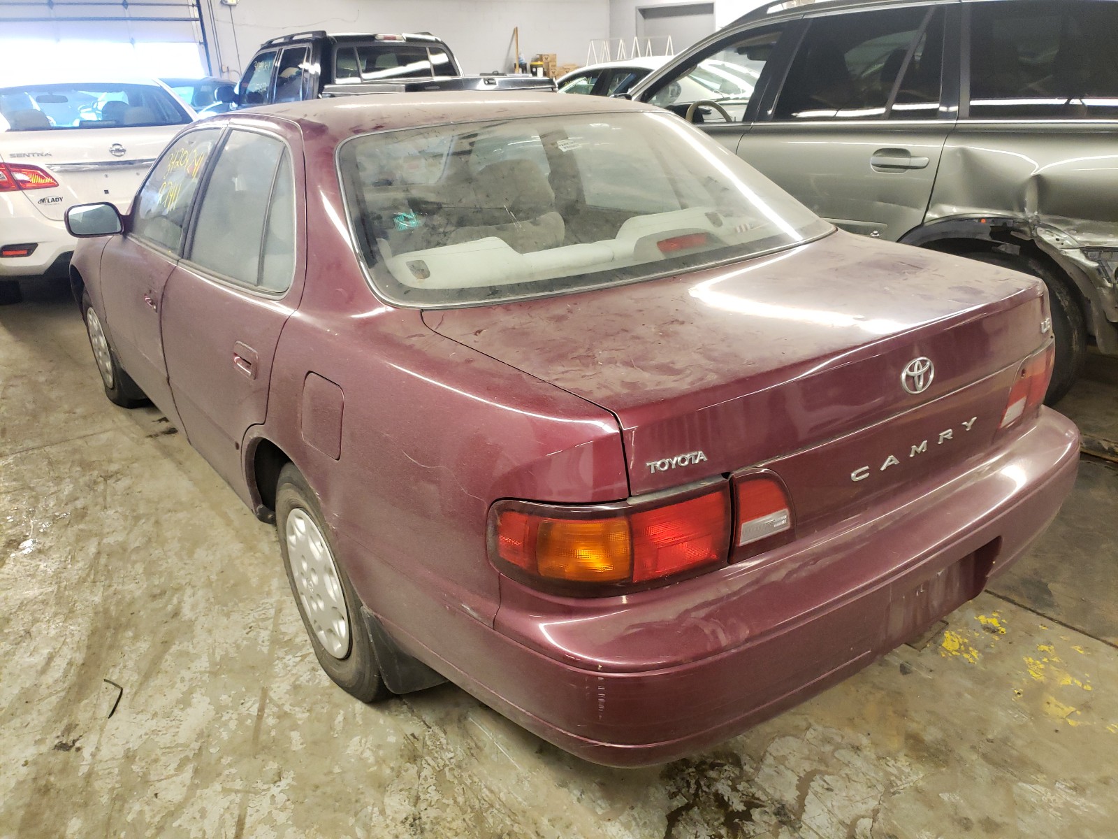 Photo 2 VIN: 4T1BG12K7TU683042 - TOYOTA CAMRY DX 