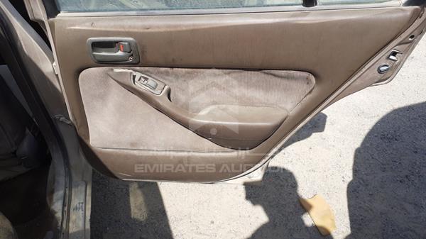 Photo 21 VIN: 4T1BG12K8TU677895 - TOYOTA CAMRY 