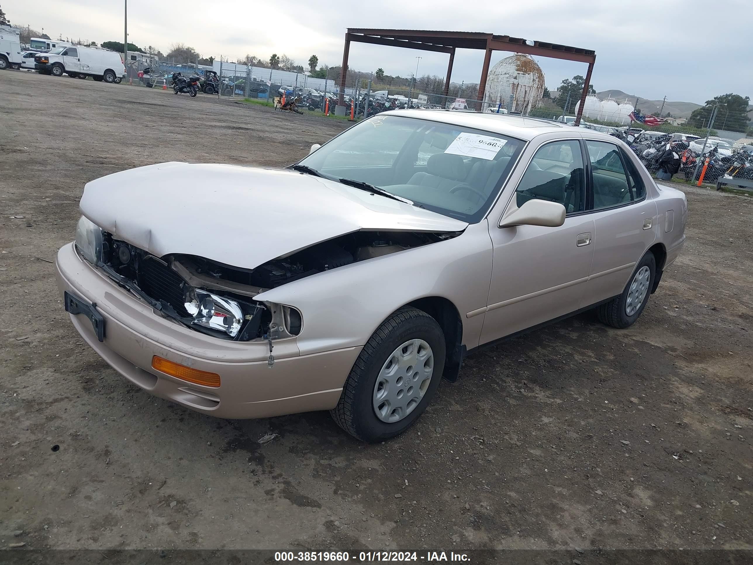 Photo 1 VIN: 4T1BG12K9TU708233 - TOYOTA CAMRY 