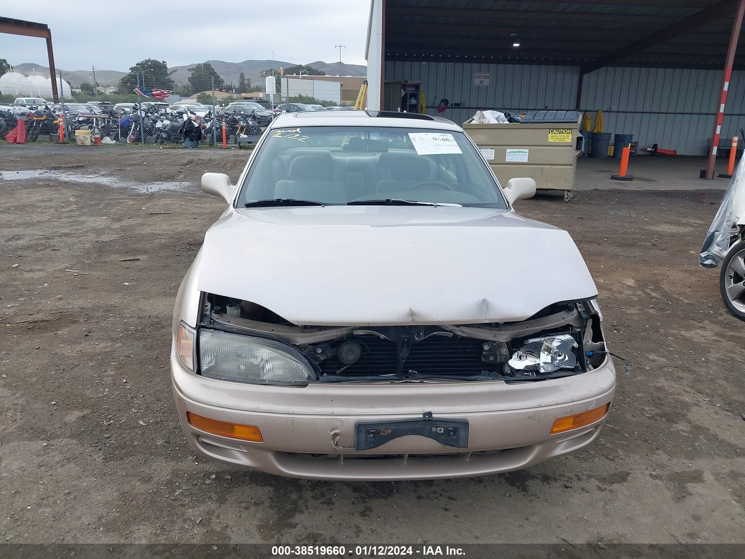 Photo 11 VIN: 4T1BG12K9TU708233 - TOYOTA CAMRY 