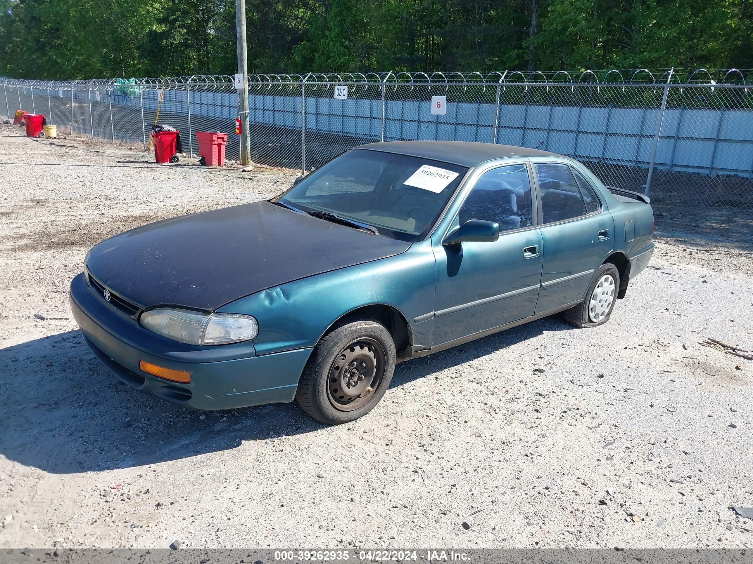 Photo 1 VIN: 4T1BG17K1TU696944 - TOYOTA CAMRY 