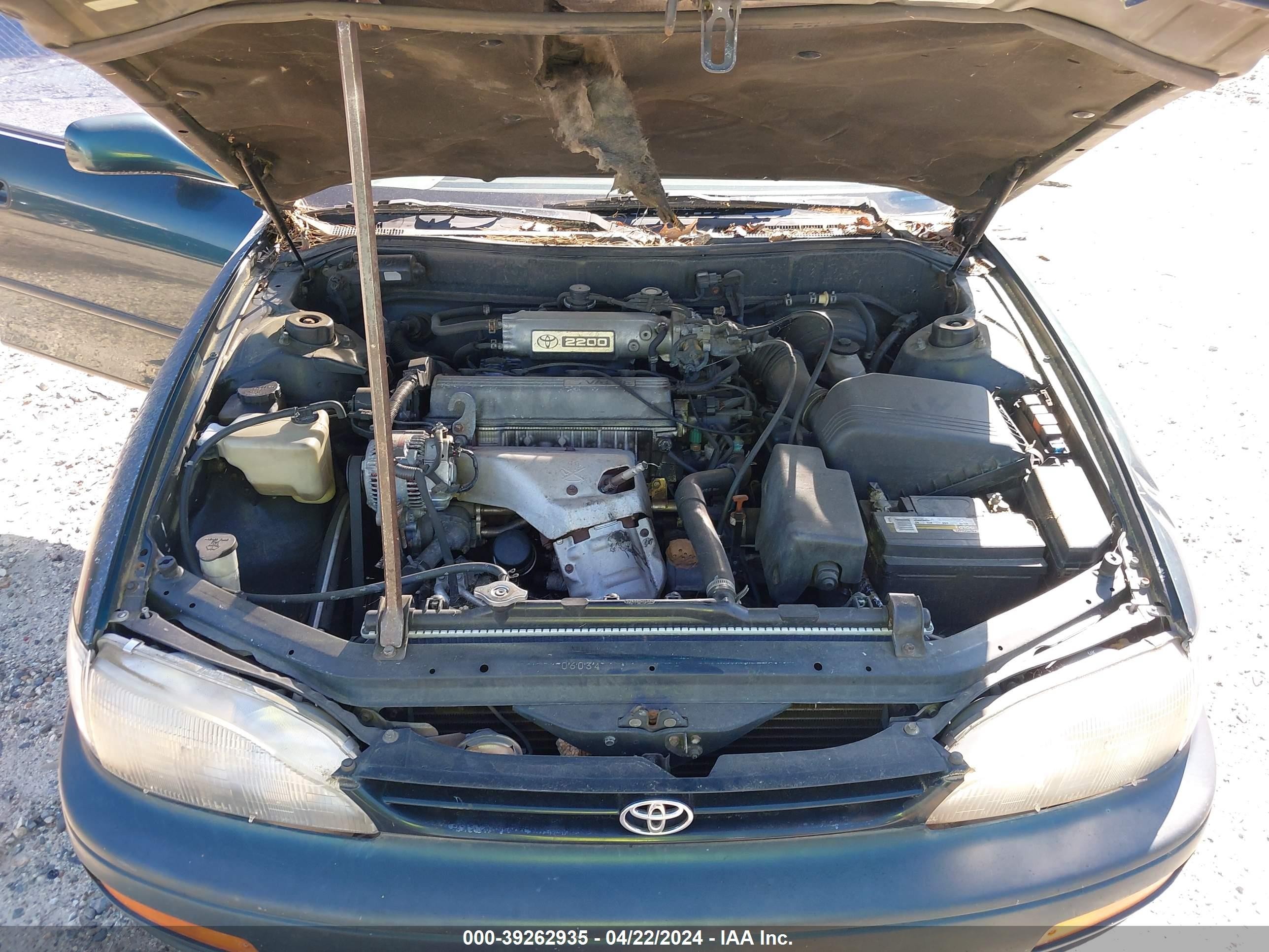 Photo 9 VIN: 4T1BG17K1TU696944 - TOYOTA CAMRY 